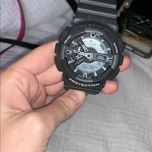 G SHOCK WATCH.